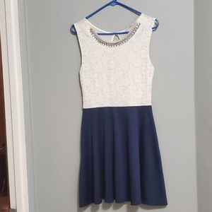 White/ navy blue dress pearl rhinestones neck